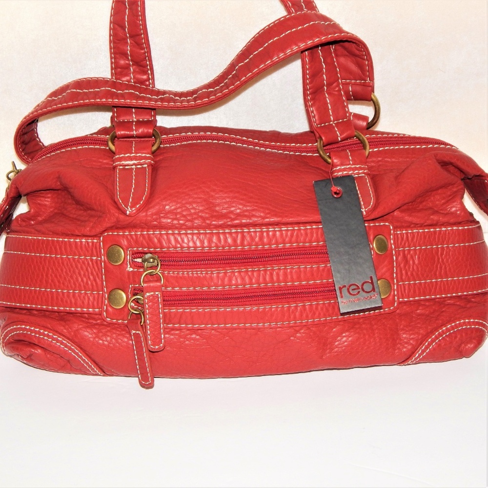 NWT Bag Marc Echo "Red" medium Size 2 Large Zip Pockets DISCOUNT SHIPPING!!